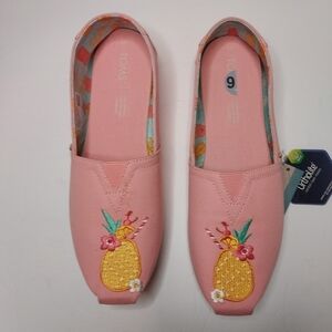 TOMS Pink Quartz Pineapple Embroidered